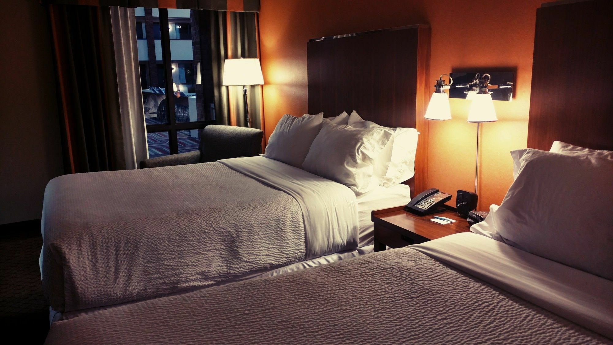 Doubletree By Hilton Manhattan, Ks Exterior foto